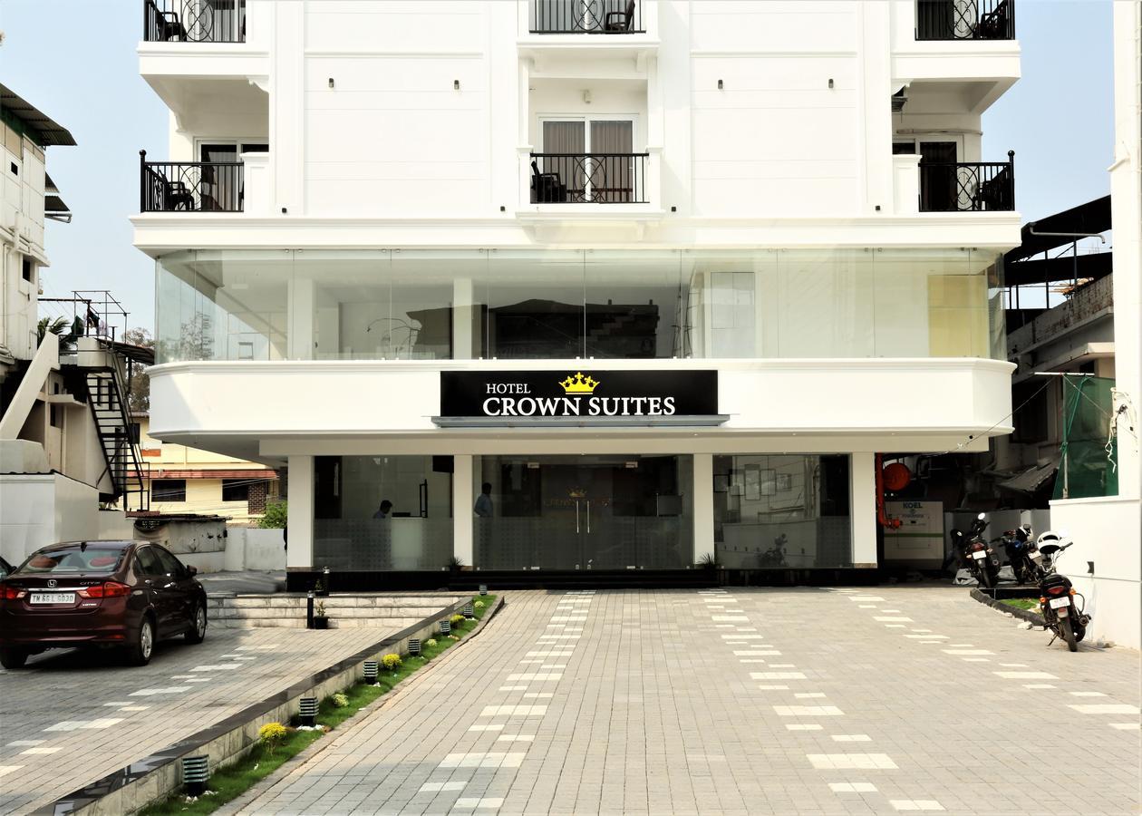 Hotel Crown Suites Kochi Екстер'єр фото