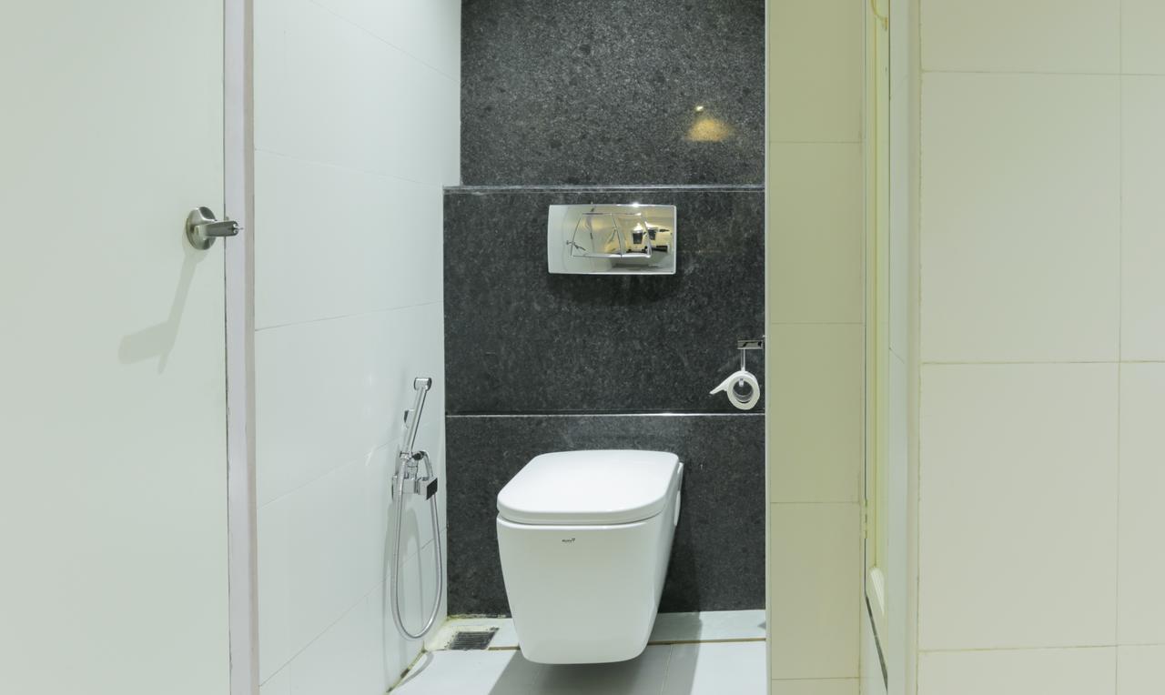 Hotel Crown Suites Kochi Екстер'єр фото
