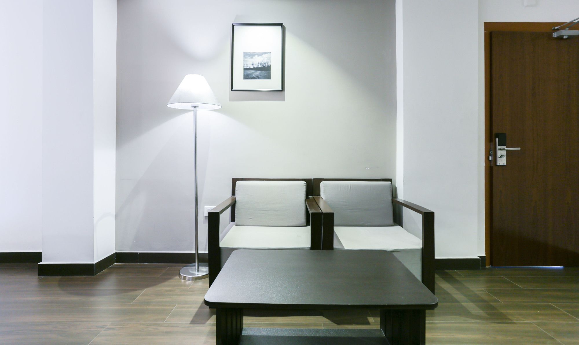 Hotel Crown Suites Kochi Екстер'єр фото